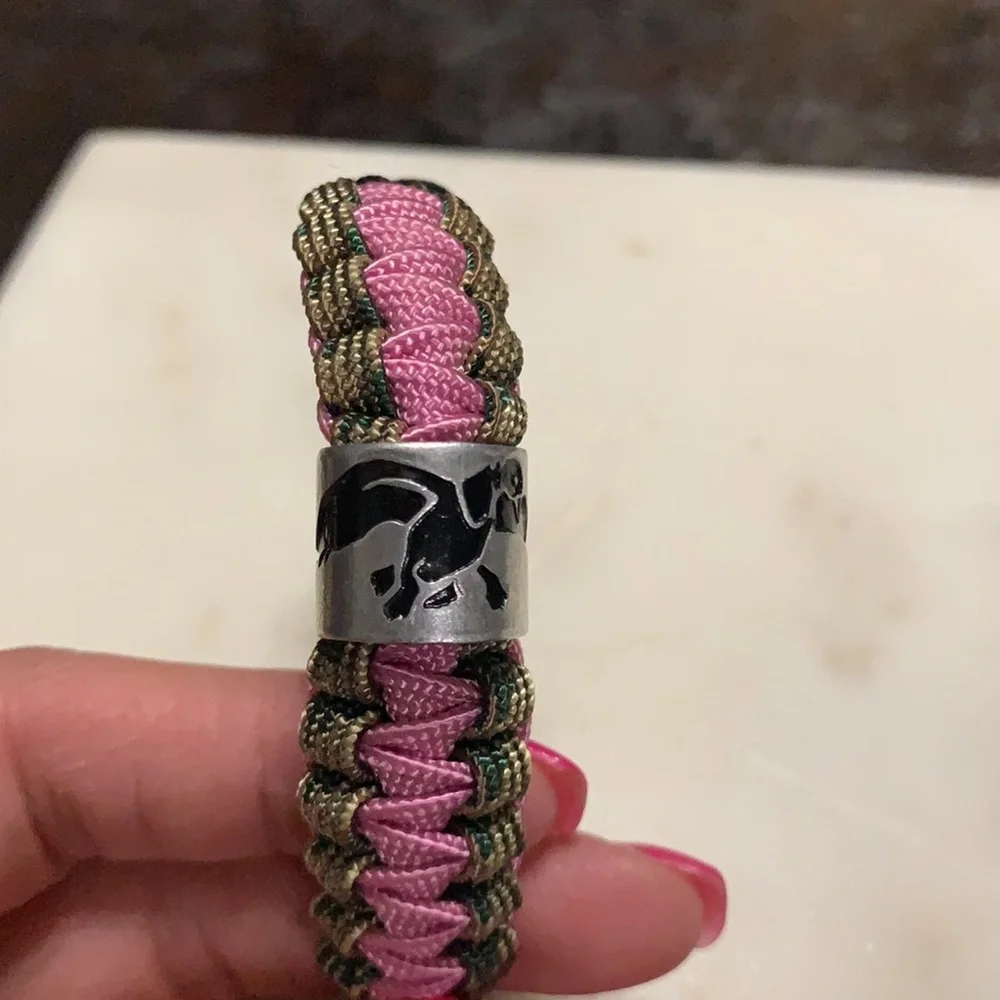 Duck commander pink paracord bracelet with logo